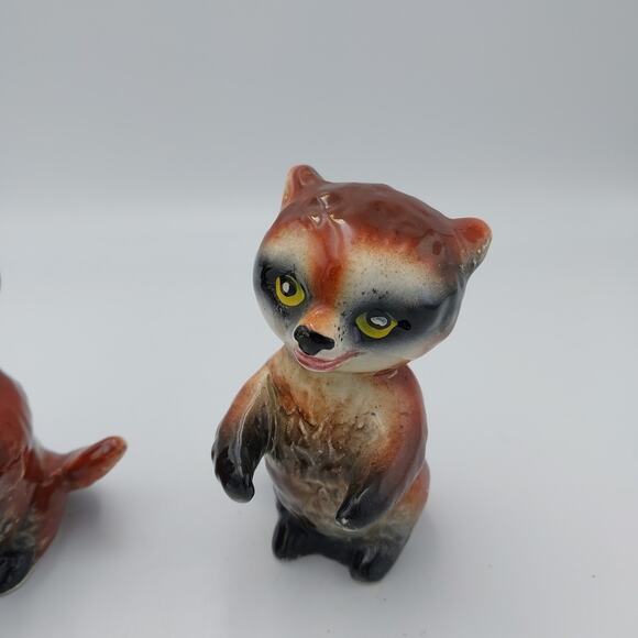 Vintage‎ Ceramic Racoon Salt Pepper Shaker Set Made In Japan - Picture 2 of 7